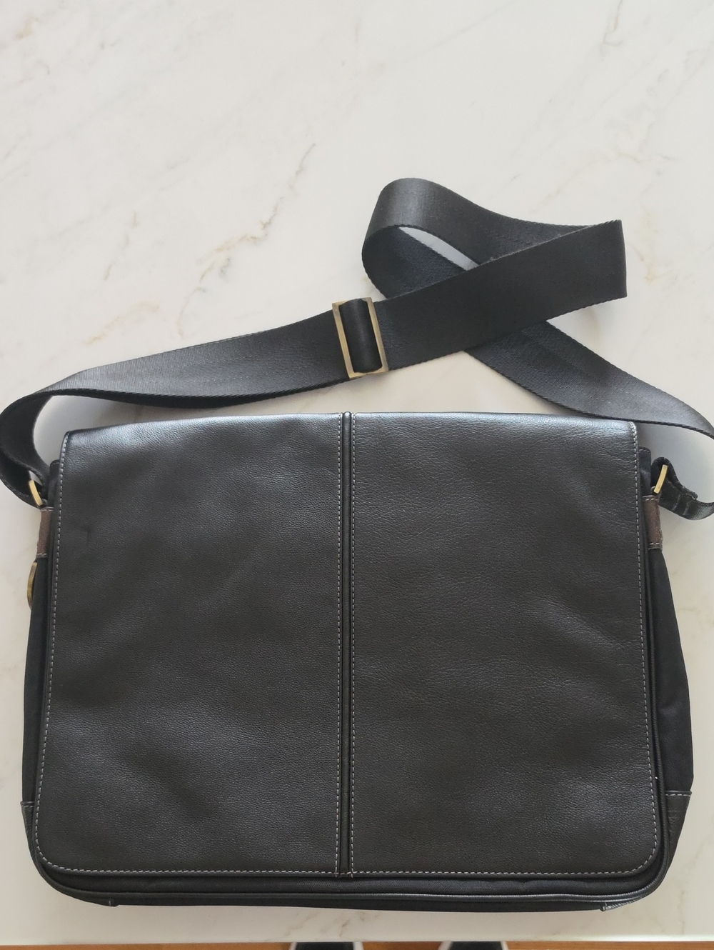 Boconi Bryant LTE Laptop Messenger Bag - Black/Houndstooth Lining Mint Condition